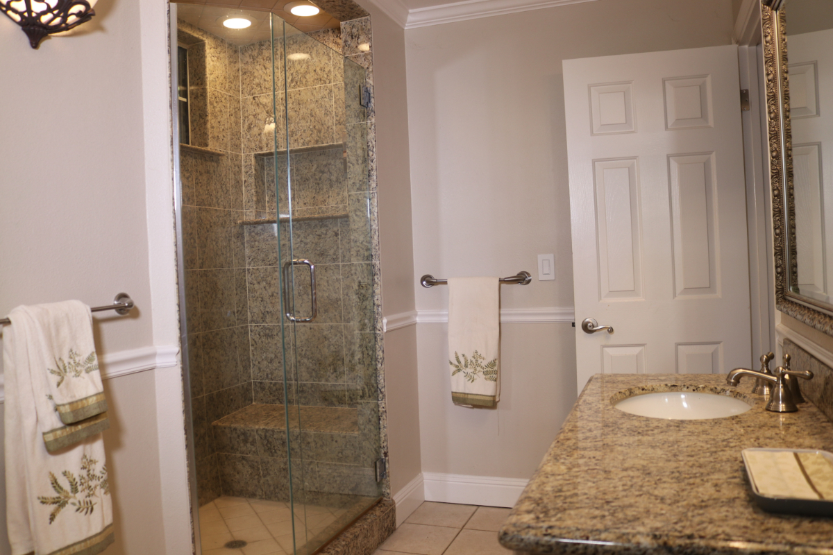 21670 Woolaroc Drive Los Gatos, CA 95033